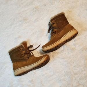 BareTraps Stay Dry System Brown Lace Up Winter Boots
